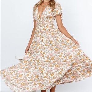 Hello Molly floral maxi dress size 8
